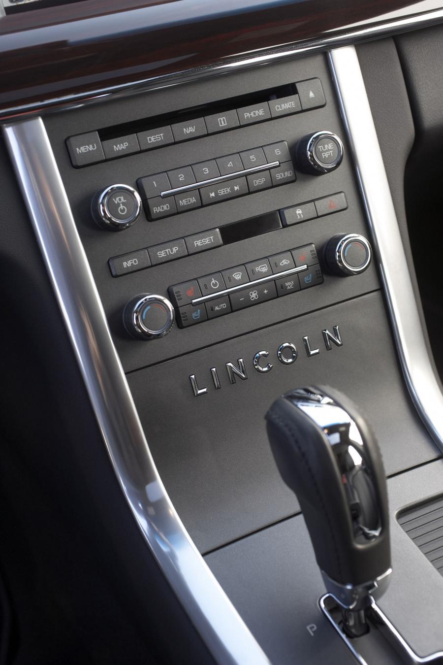  Lincoln MKS 2008 года  (фото 243 из 284)